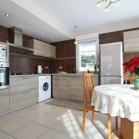 Ciboure, 3 Pièces, 4 Personnes - Fr-1-384-630 *