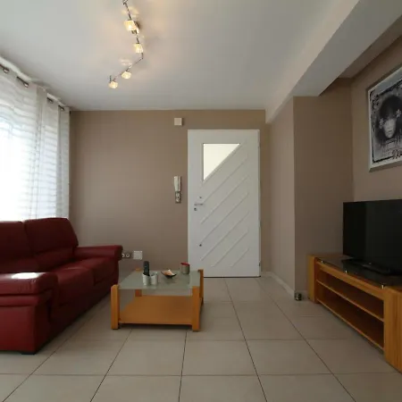 Ciboure, 3 Pièces, 4 Personnes - Fr-1-384-630 *